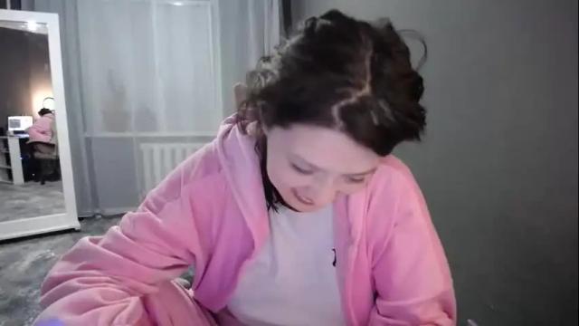 Image 10 of kris_again Stream on Chaturbate on 6 months ago