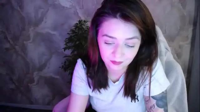 Image 3 of kris_again Stream on Chaturbate on 6 months ago