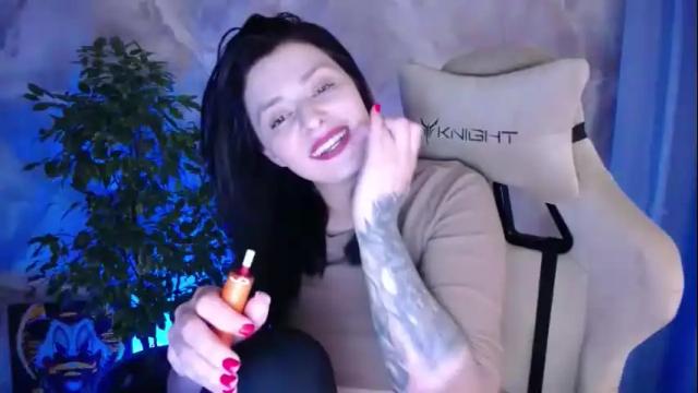 Image 7 of kris_again Stream on Chaturbate on 5 months ago