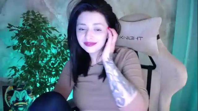 Image 8 of kris_again Stream on Chaturbate on 5 months ago