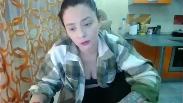 Image 12 of kris_again Stream on Chaturbate on 28 days ago