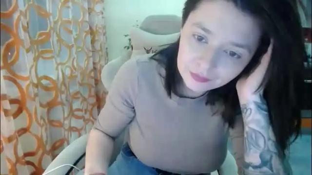 Image 10 of kris_again Stream on Chaturbate on 26 days ago