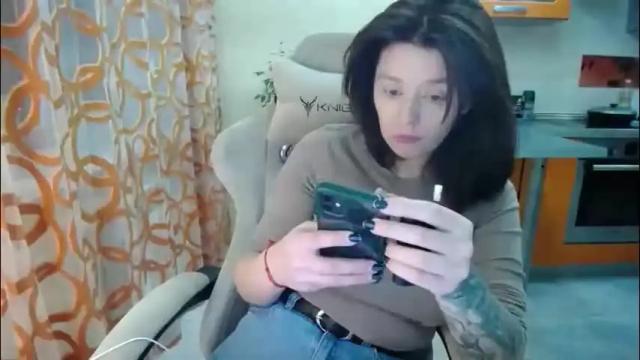 Image 11 of kris_again Stream on Chaturbate on 26 days ago