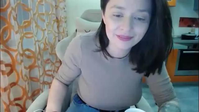 Image 4 of kris_again Stream on Chaturbate on 26 days ago