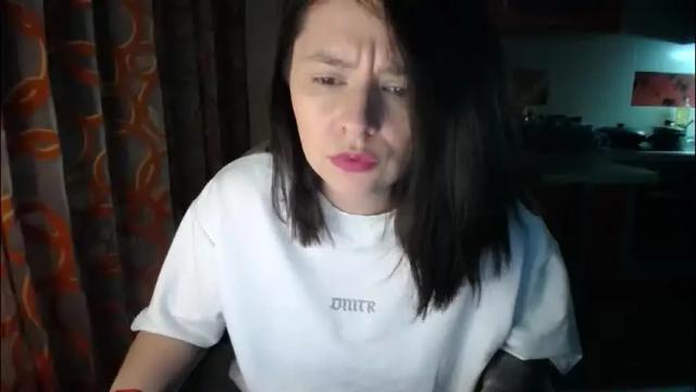 Image 11 of kris_again Stream on Chaturbate on 19 days ago