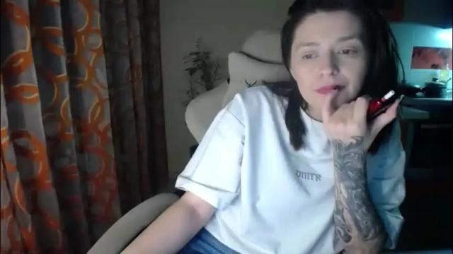 Image 2 of kris_again Stream on Chaturbate on 19 days ago