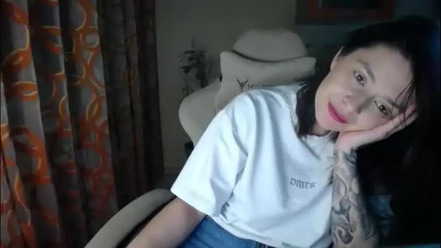 Image 8 of kris_again Stream on Chaturbate on 19 days ago