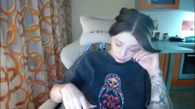 Image 4 of kris_again Stream on Chaturbate on 7 days ago