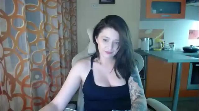 Image 6 of kris_again Stream on Chaturbate on 6 days ago