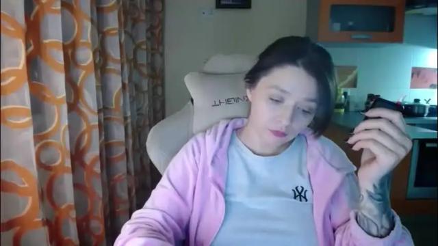 Image 10 of kris_again Stream on Chaturbate on 4 days ago