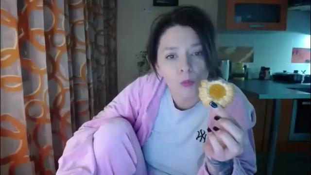 Image 12 of kris_again Stream on Chaturbate on 4 days ago