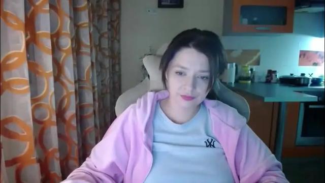 Image 4 of kris_again Stream on Chaturbate on 4 days ago