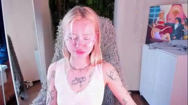 Image 12 of kris_grant Stream on Chaturbate on 7 days ago
