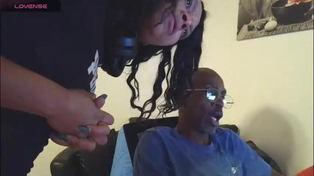 Image 2 of krisangels1 Stream on Chaturbate on 8 days ago