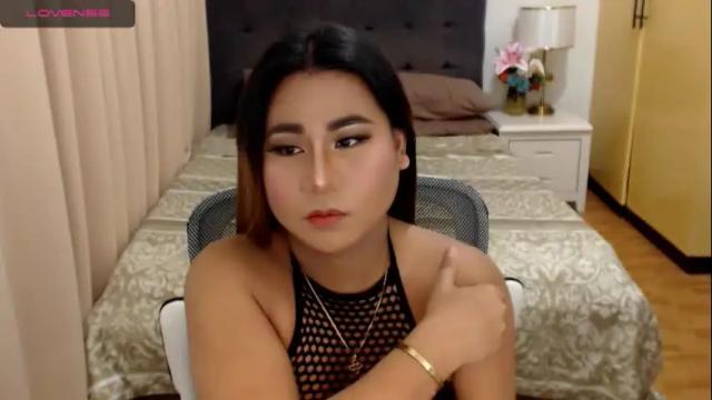 Image 7 of krishnamarie Stream on Chaturbate on 2 months ago