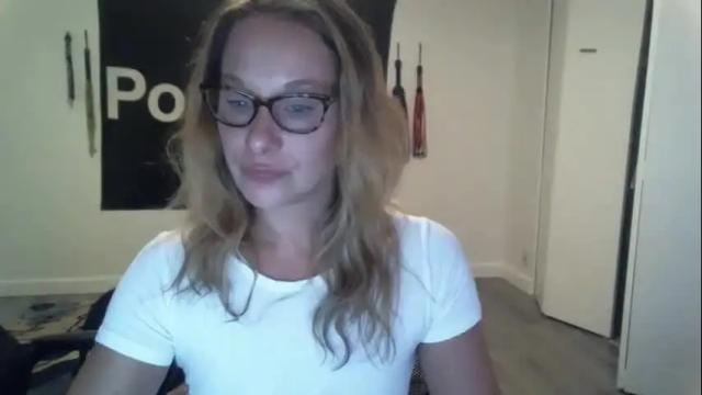 Image 12 of krisnona Stream on Chaturbate on 18 months ago