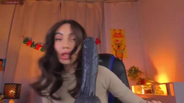 Image 7 of kriss_baby_ Stream on Chaturbate on 18 months ago