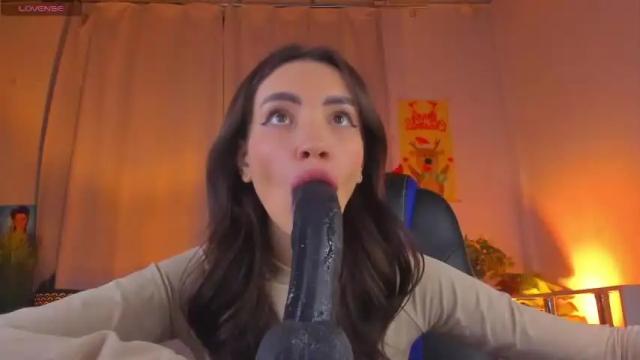 Image 11 of kriss_baby_ Stream on Chaturbate on 18 months ago