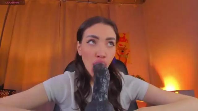 Image 3 of kriss_baby_ Stream on Chaturbate on 18 months ago
