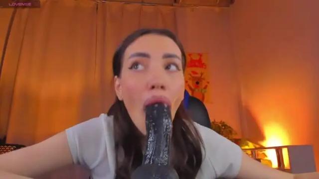 Image 7 of kriss_baby_ Stream on Chaturbate on 18 months ago