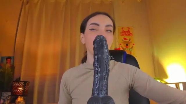 Image 10 of kriss_baby_ Stream on Chaturbate on 17 months ago