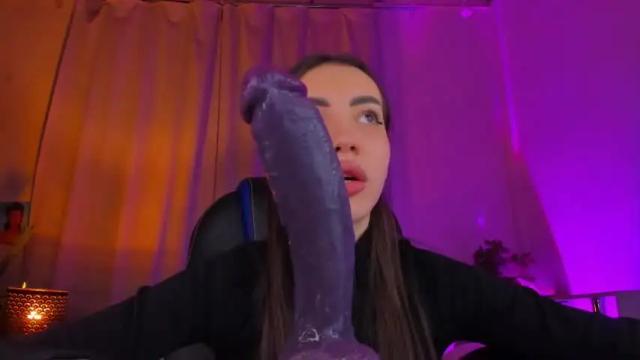 Image 7 of kriss_baby_ Stream on Chaturbate on 16 months ago