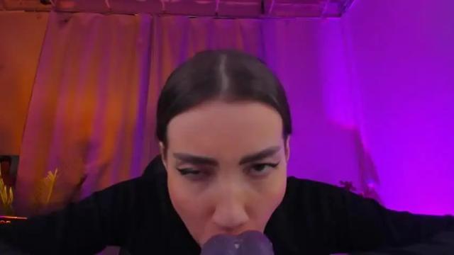 Image 7 of kriss_baby_ Stream on Chaturbate on 15 months ago