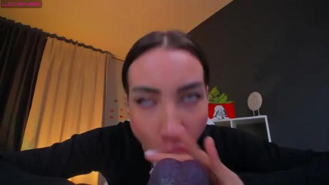 Image 12 of kriss_baby_ Stream on Chaturbate on 15 months ago