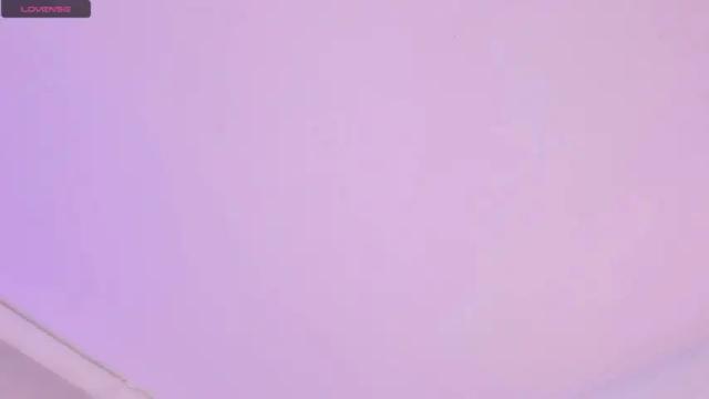 Image 2 of krissell_ Stream on Chaturbate on 22 months ago