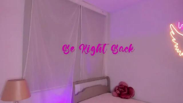 Image 10 of krissell_ Stream on Chaturbate on 21 months ago