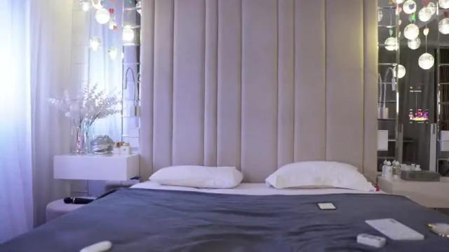 Thumbnail 1, krissone's Stream at Chaturbate, 2 months ago