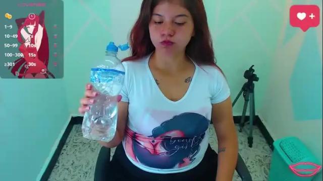 Image 7 of krissone_1 Stream on Chaturbate on 6 months ago