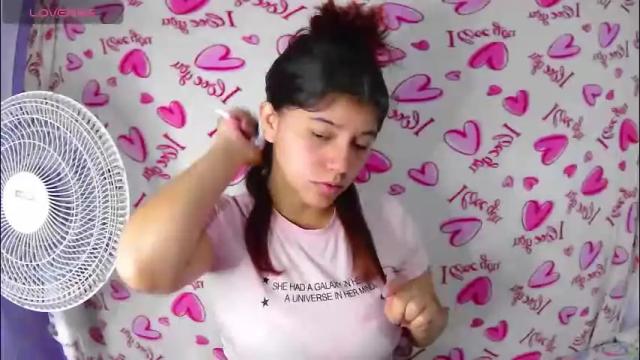 Image 11 of krissone_1 Stream on Chaturbate on 2 months ago