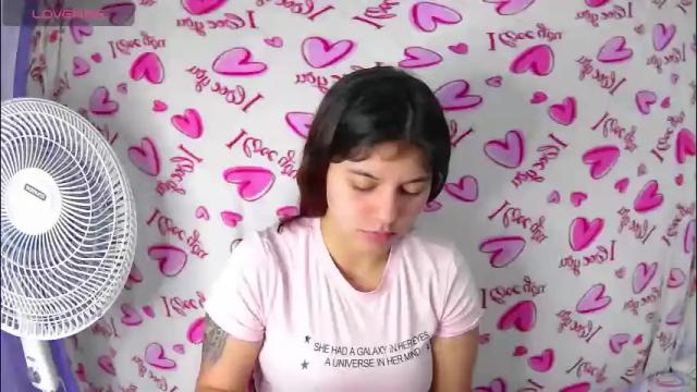 Image 6 of krissone_1 Stream on Chaturbate on 2 months ago