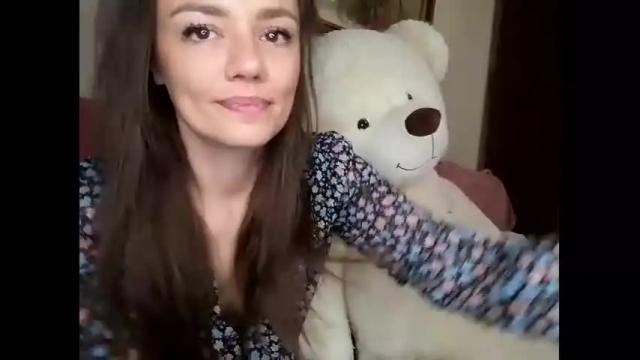 Image 2 of krisssexi Stream on Chaturbate on 20 months ago