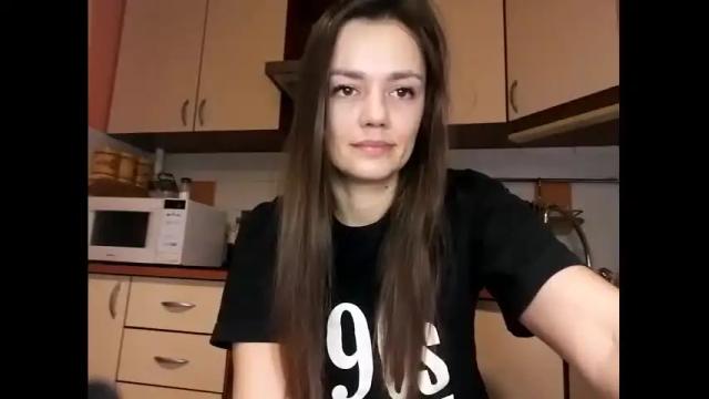Image 3 of krisssexi Stream on Chaturbate on 19 months ago