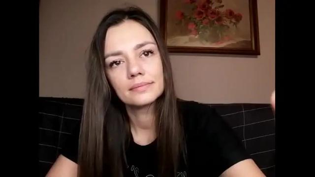 Image 2 of krisssexi Stream on Chaturbate on 18 months ago