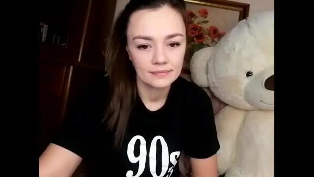 Image 2 of krisssexi Stream on Chaturbate on 17 months ago