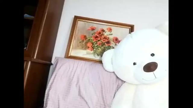 Image 6 of krisssexi Stream on Chaturbate on 17 months ago