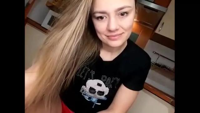 Image 12 of krisssexi Stream on Chaturbate on 15 months ago