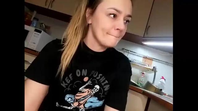 Image 10 of krisssexi Stream on Chaturbate on 14 months ago