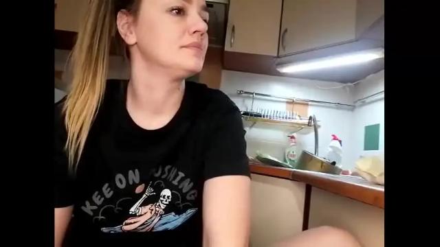 Image 4 of krisssexi Stream on Chaturbate on 14 months ago