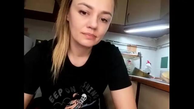 Image 6 of krisssexi Stream on Chaturbate on 14 months ago
