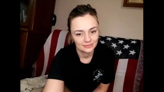 Image 3 of krisssexi Stream on Chaturbate on 14 months ago