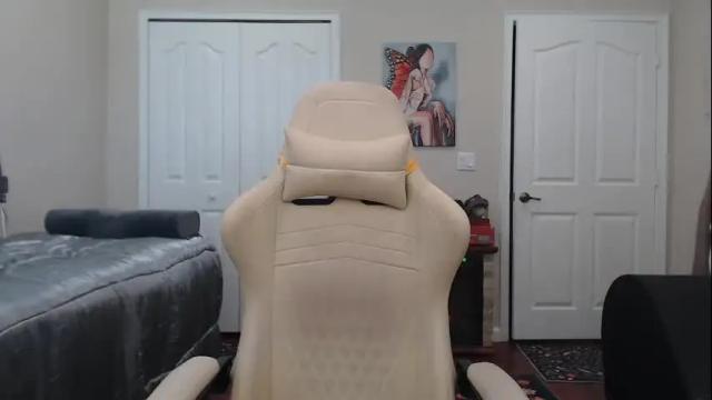 Image 8 of krissy2024 Stream on Chaturbate on 2 months ago