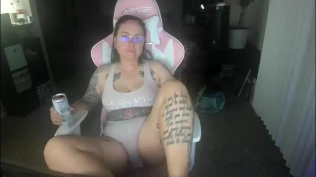 Image 6 of kristajay Stream on Chaturbate on 14 days ago