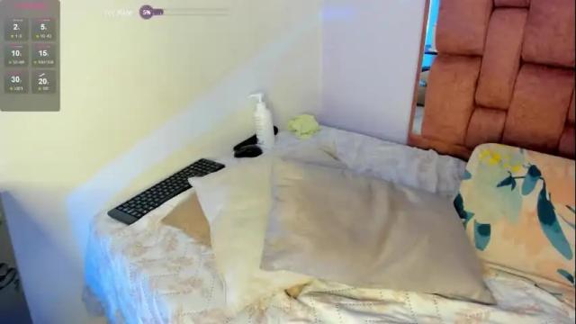 Thumbnail 3, kristakinnky's Stream at Chaturbate, 1 month ago
