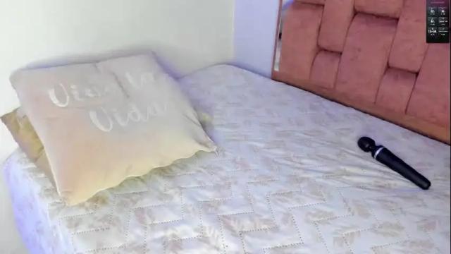 Thumbnail 1, kristakinnky's Stream at Chaturbate, 14 days ago