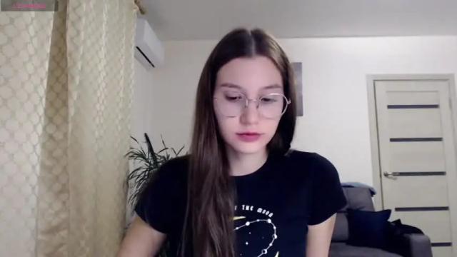 Image 3 of kristal89 Stream on Chaturbate on 24 months ago