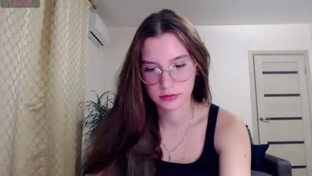 Image 3 of kristal89 Stream on Chaturbate on 23 months ago